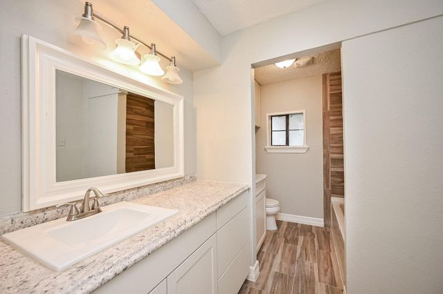 15723 Creekhaven Drive, Houston, TX 77084