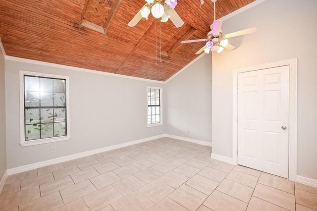 15723 Creekhaven Drive, Houston, TX 77084