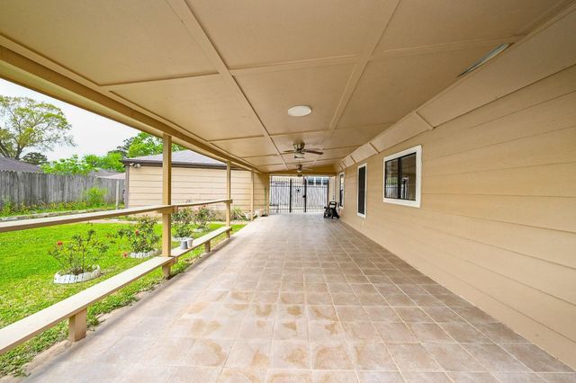 15723 Creekhaven Drive, Houston, TX 77084