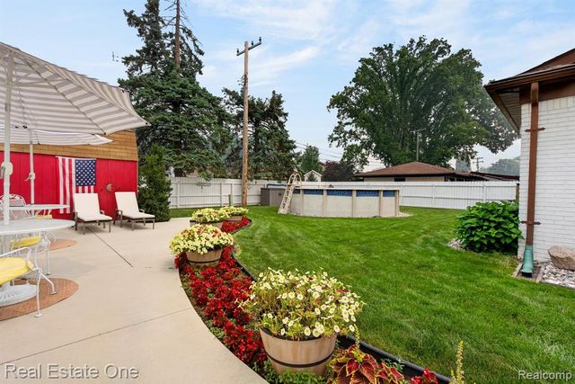 13704 Argyle Street, Southgate, MI 48195