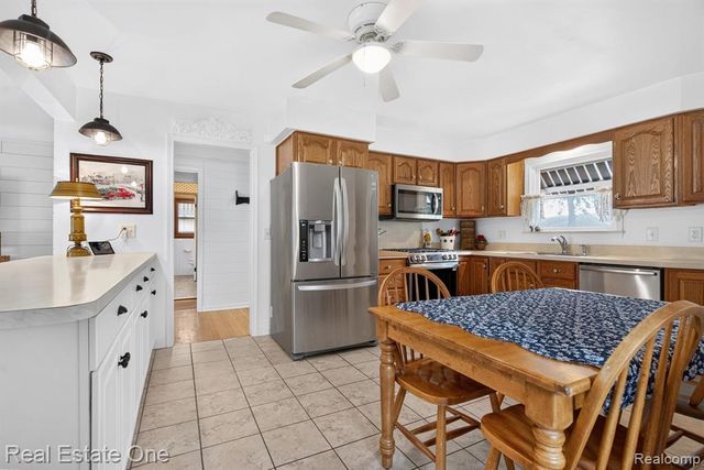 13704 Argyle Street, Southgate, MI 48195