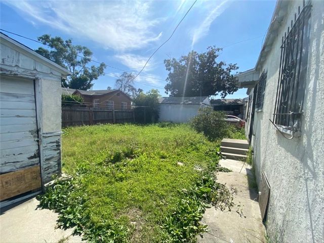10958 S Budlong, Los Angeles, CA 90044