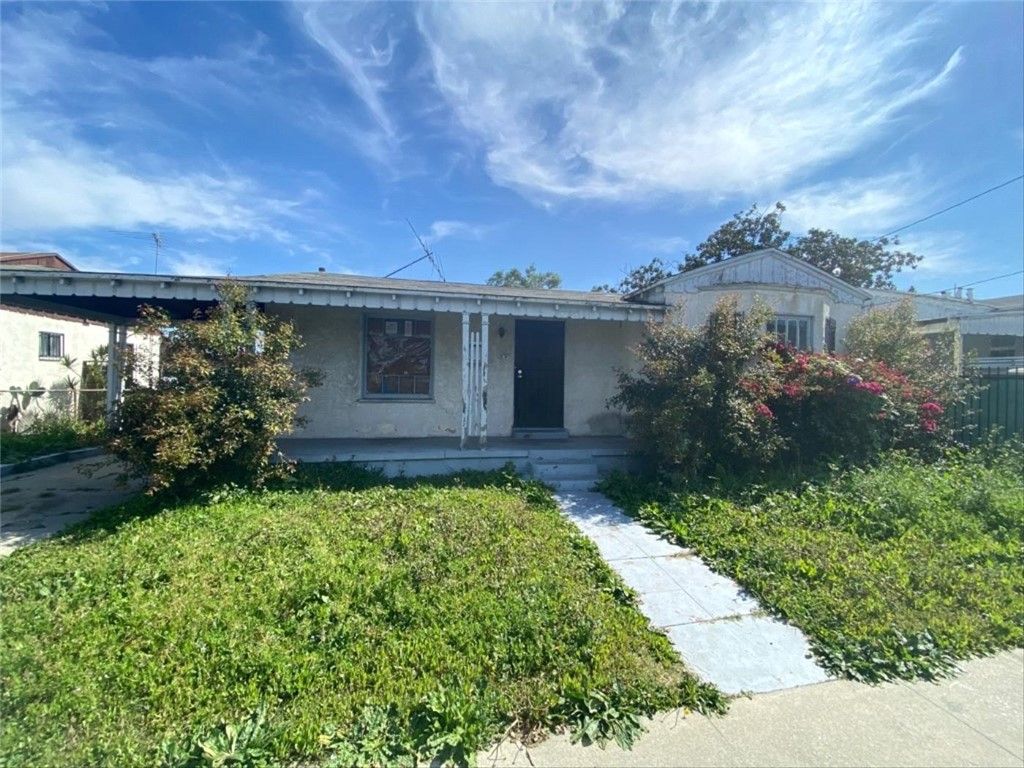 10958 S Budlong, Los Angeles, CA 90044
