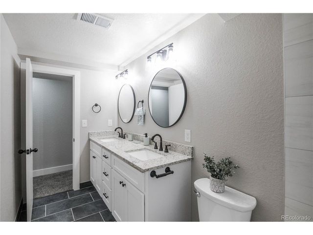 820 Drake St, Denver, CO 80221