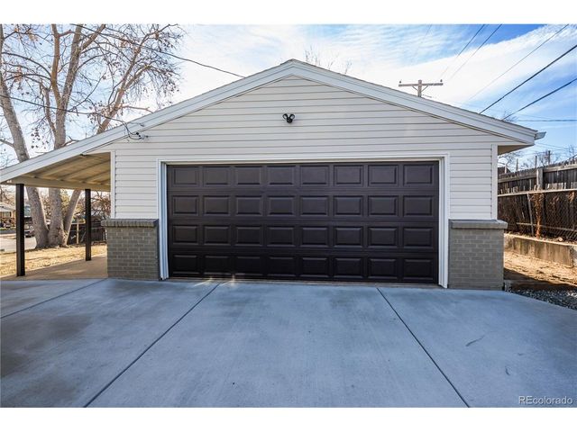 820 Drake St, Denver, CO 80221