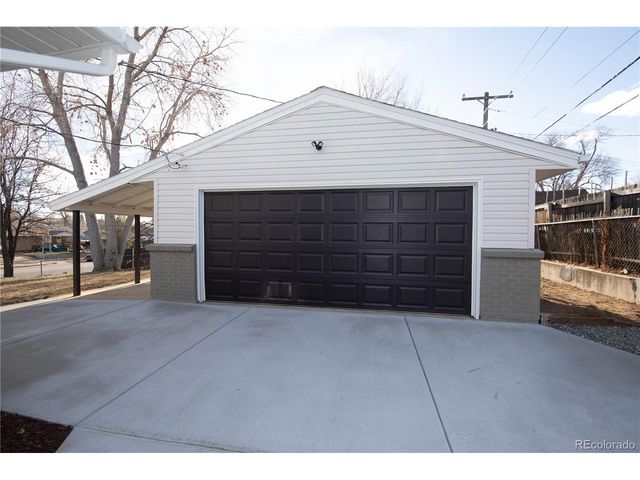 820 Drake St, Denver, CO 80221