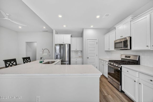 6914 English Holly Court SW, Ocean Isle Beach, NC 28469