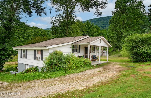 108 Zeni Lane, Harriman, TN 37748