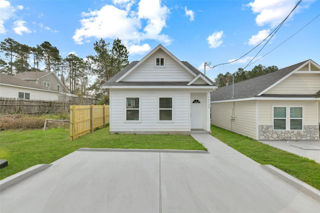 16884 Kempwood, Montgomery, TX 77316