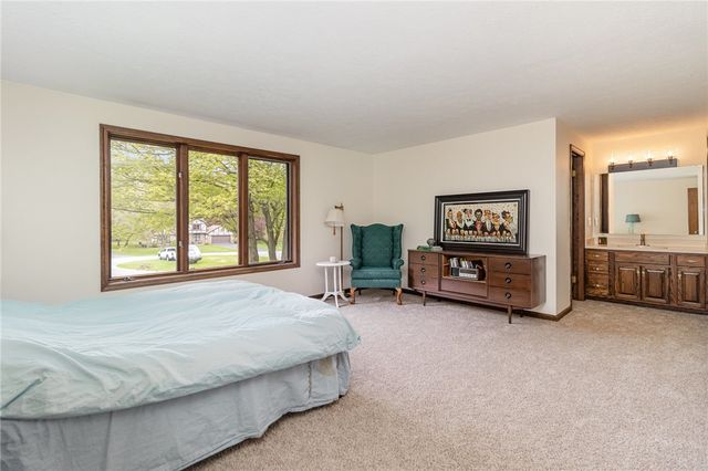 29 Woodbriar Lane, Chili, NY 14624