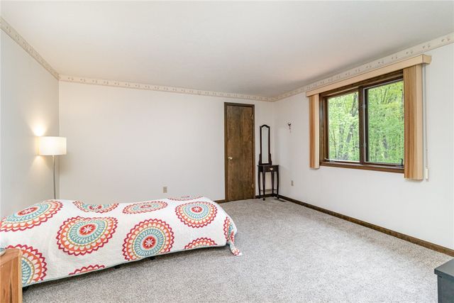 29 Woodbriar Lane, Chili, NY 14624