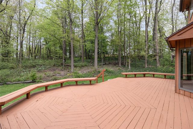 29 Woodbriar Lane, Chili, NY 14624