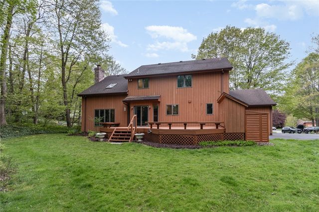 29 Woodbriar Lane, Chili, NY 14624