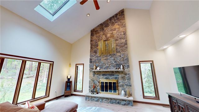 29 Woodbriar Lane, Chili, NY 14624