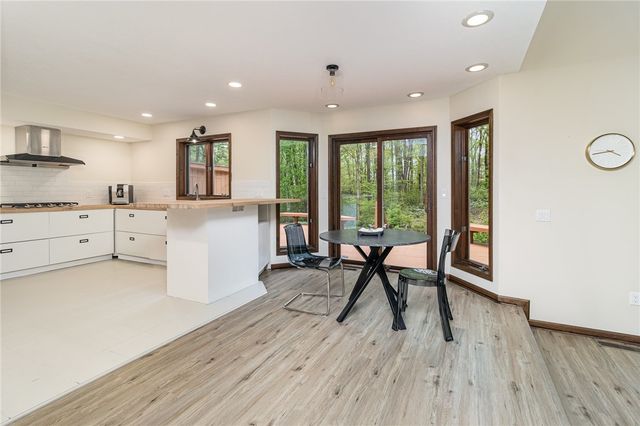 29 Woodbriar Lane, Chili, NY 14624