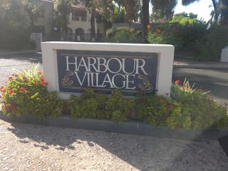 5200 S LAKESHORE Drive 109, Tempe, AZ 85283