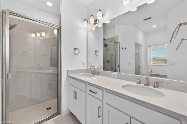 11751 Venetian Lagoon DR, Fort Myers, FL 33913