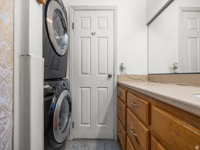 4935 S MARIANNA DR, Taylorsville, UT 84129