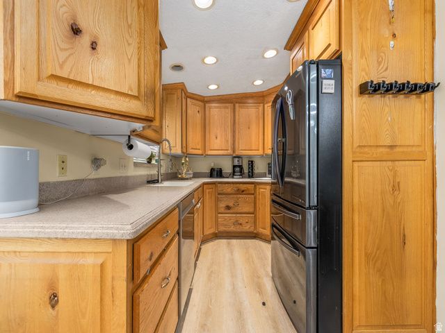 4935 S MARIANNA DR, Taylorsville, UT 84129