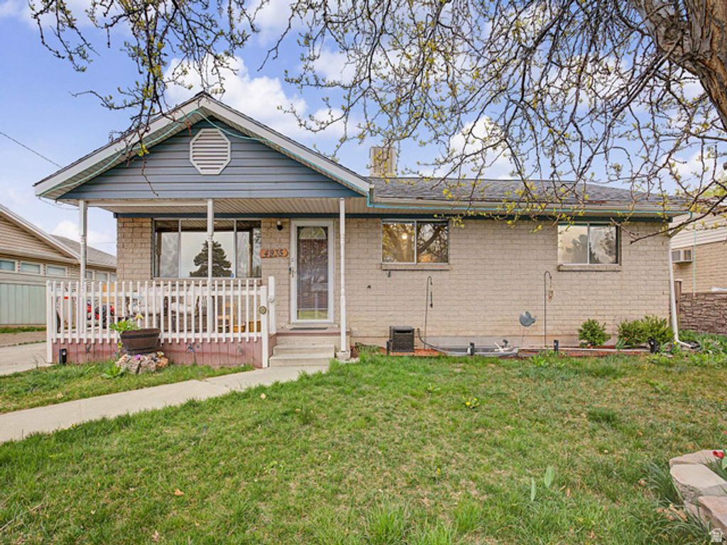 4935 S MARIANNA DR, Taylorsville, UT 84129