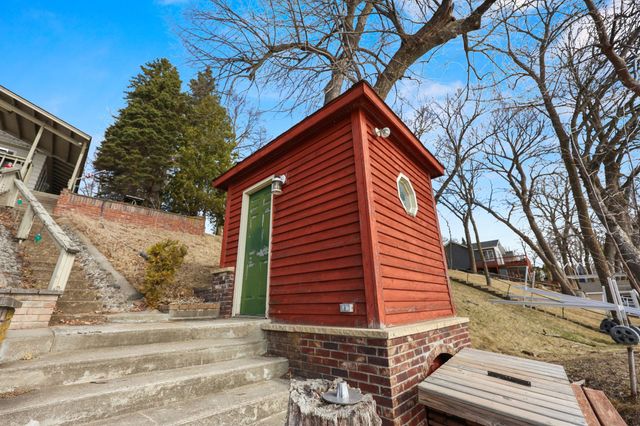 8818 Mogensen Shores Road, Brainerd, MN 56401