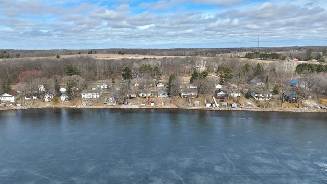 8818 Mogensen Shores Road, Brainerd, MN 56401