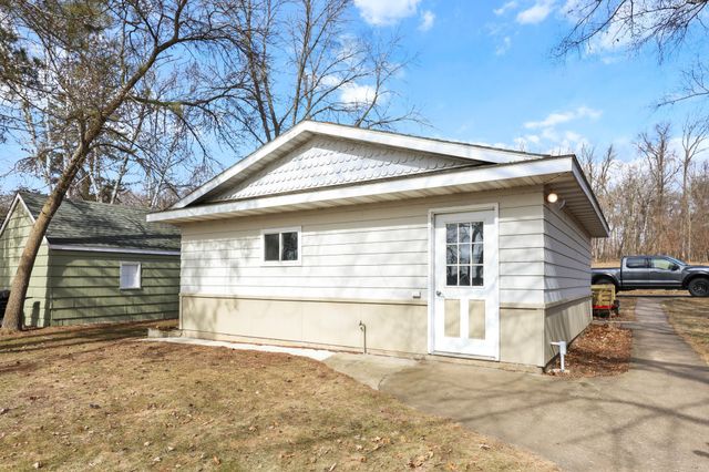 8818 Mogensen Shores Road, Brainerd, MN 56401