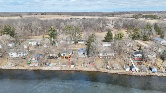 8818 Mogensen Shores Road, Brainerd, MN 56401