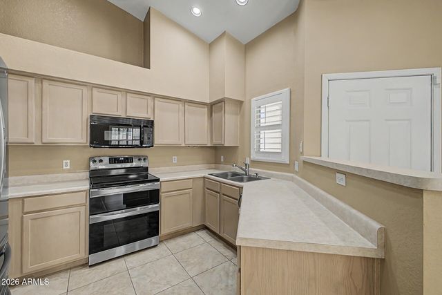 1750 W UNION HILLS Drive 78, Phoenix, AZ 85027