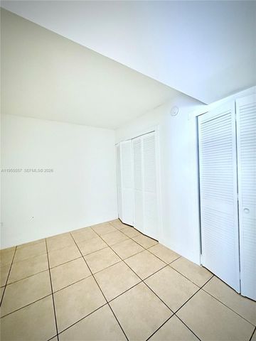 9310 Fontainebleau Blvd 203, Miami, FL 33172