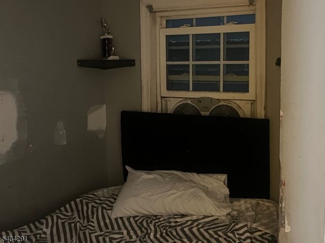 39 Jacob St, Newark City, NJ 07103