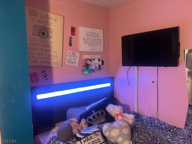 39 Jacob St, Newark City, NJ 07103