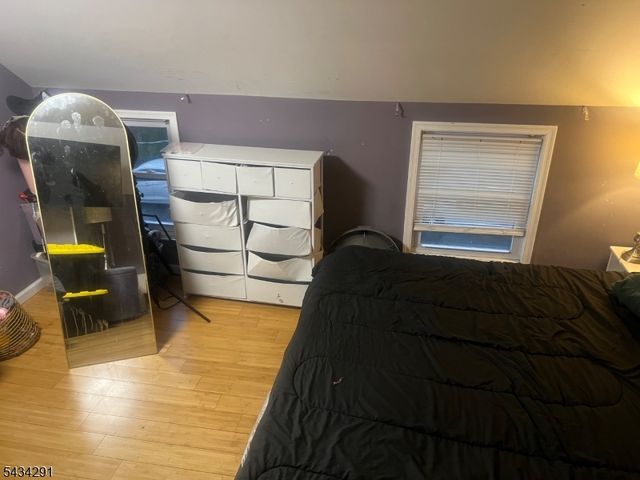 39 Jacob St, Newark City, NJ 07103