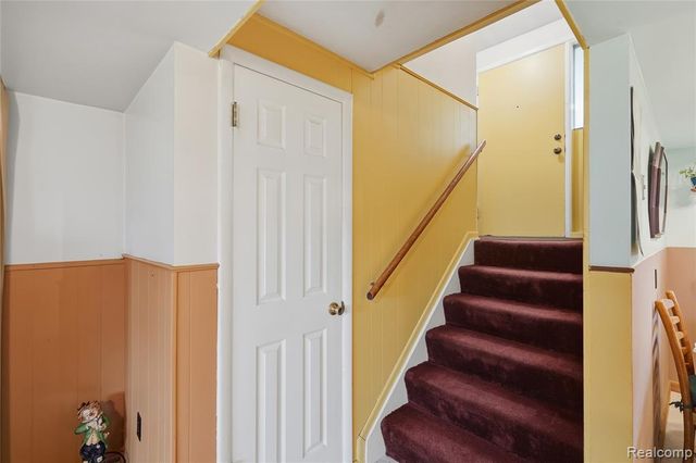 33929 Warren Road, Westland, MI 48185