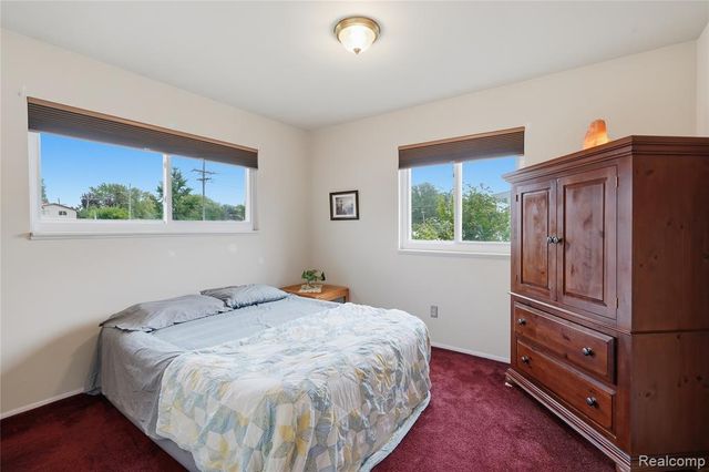 33929 Warren Road, Westland, MI 48185