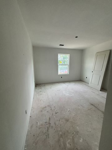 482 Jet Stream Dr, La Vergne, TN 37086
