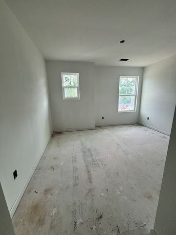 482 Jet Stream Dr, La Vergne, TN 37086