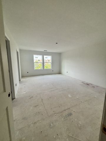 482 Jet Stream Dr, La Vergne, TN 37086