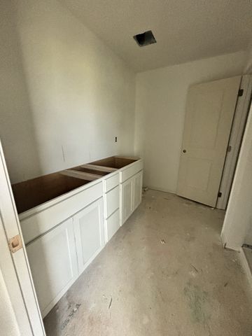 482 Jet Stream Dr, La Vergne, TN 37086