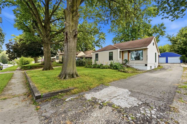 3936 E 8th Street, Des Moines, IA 50316