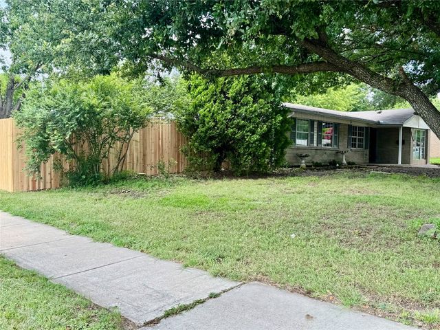 3633 Flamingo Way, Mesquite, TX 75150