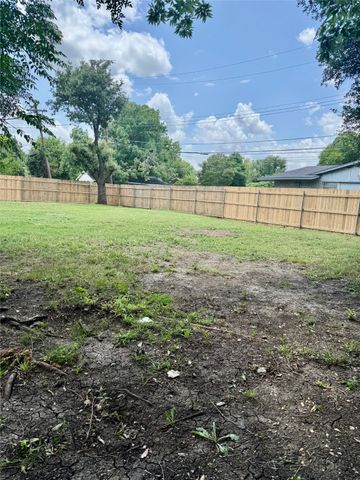 3633 Flamingo Way, Mesquite, TX 75150