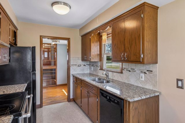 6914 Harriet Avenue, Richfield, MN 55423