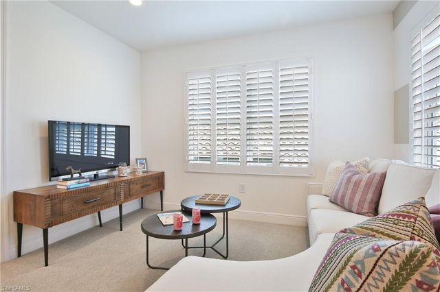 4235 Pegasus WAY, Naples, FL 34120