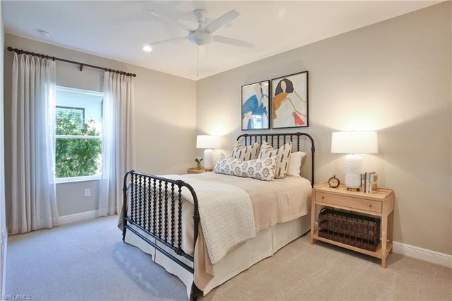 4235 Pegasus WAY, Naples, FL 34120