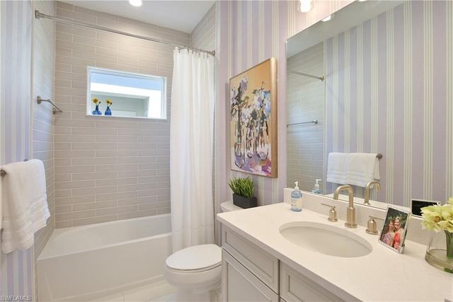 4235 Pegasus WAY, Naples, FL 34120