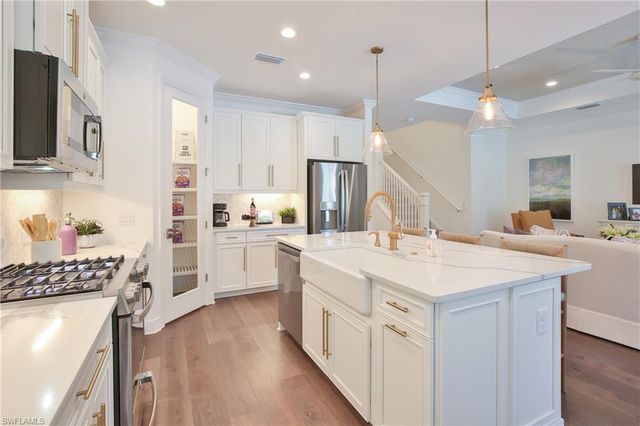 4235 Pegasus WAY, Naples, FL 34120