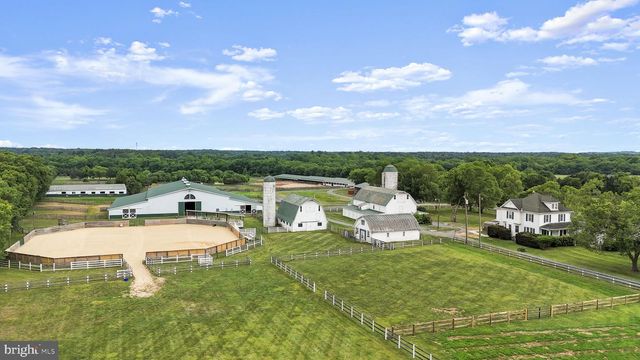 11605 PARKGATE DR, Nokesville, VA 20181