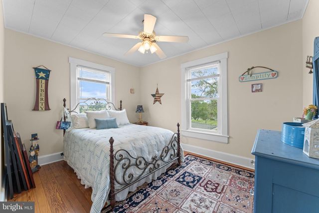 11605 PARKGATE DR, Nokesville, VA 20181