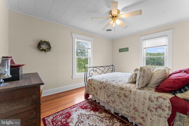 11605 PARKGATE DR, Nokesville, VA 20181
